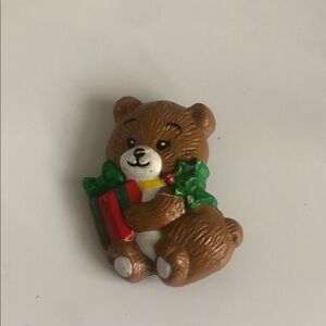 Russ Holiday Adorable Brown Bear Brooch